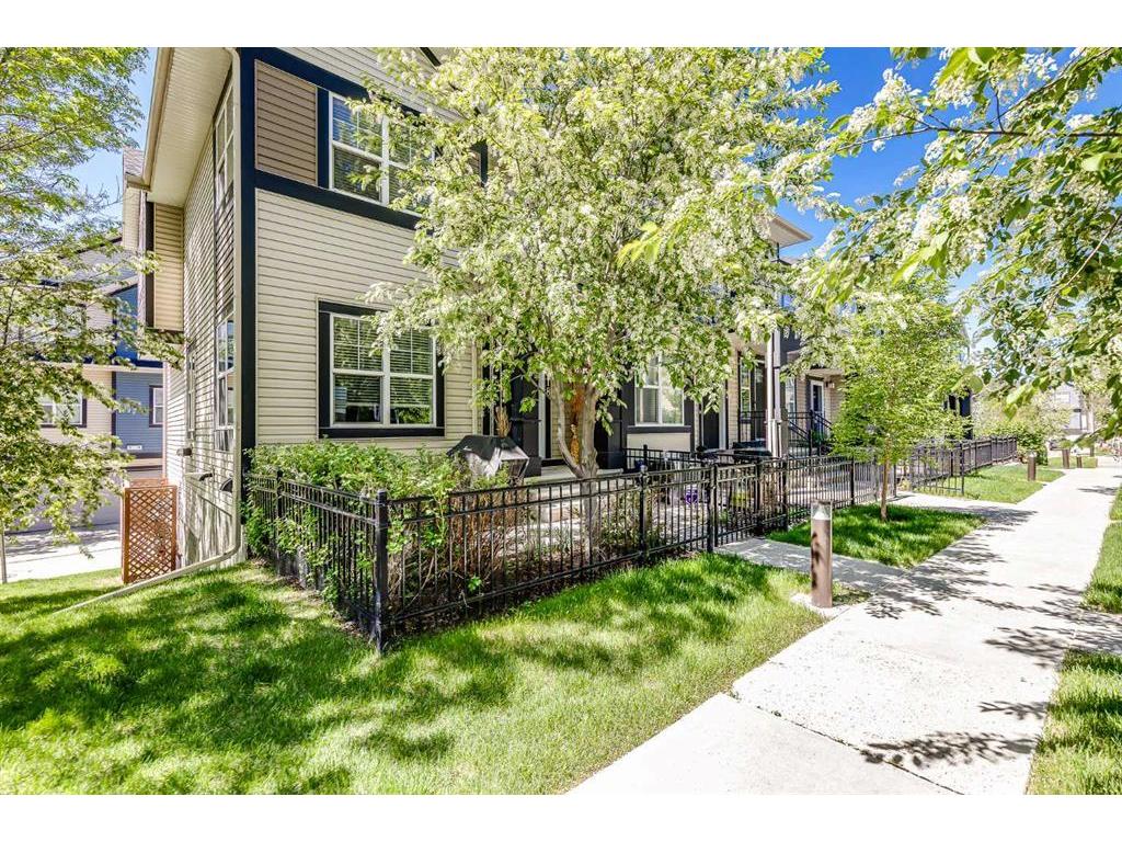 









1118


Mckenzie Towne

Row Southeast,
Calgary,




AB
T2Z1E1

