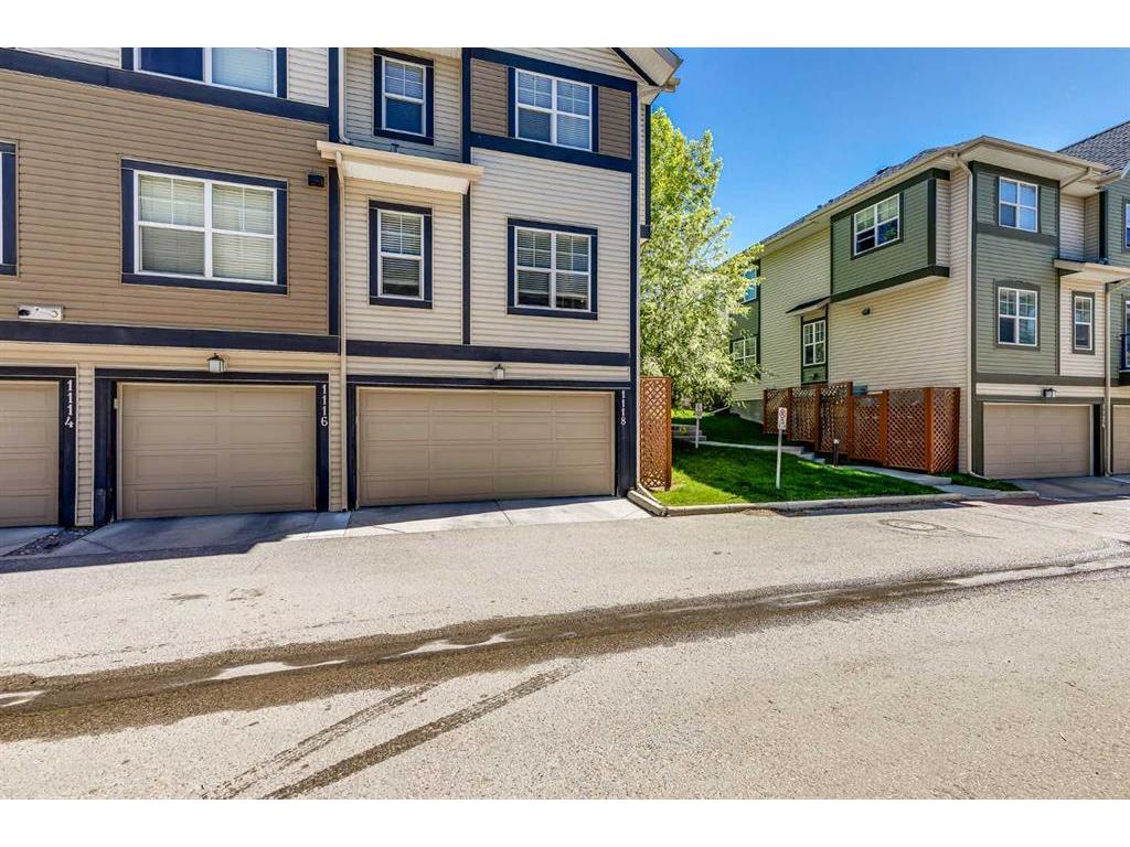 









1118


Mckenzie Towne

Row Southeast,
Calgary,




AB
T2Z1E1

