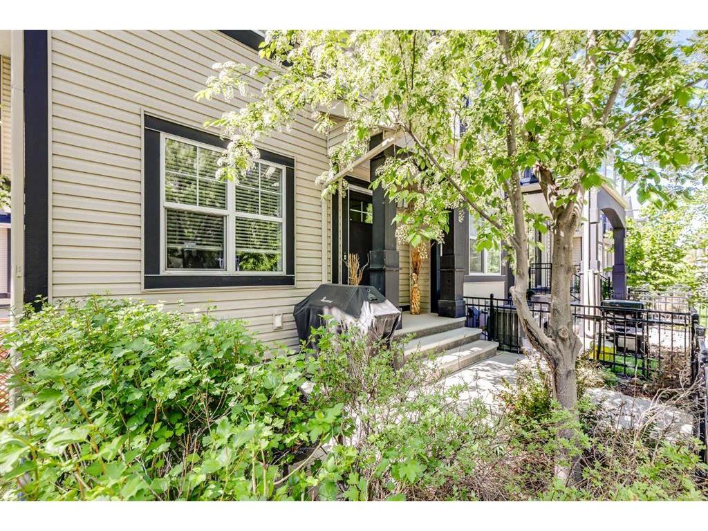 









1118


Mckenzie Towne

Row Southeast,
Calgary,




AB
T2Z1E1

