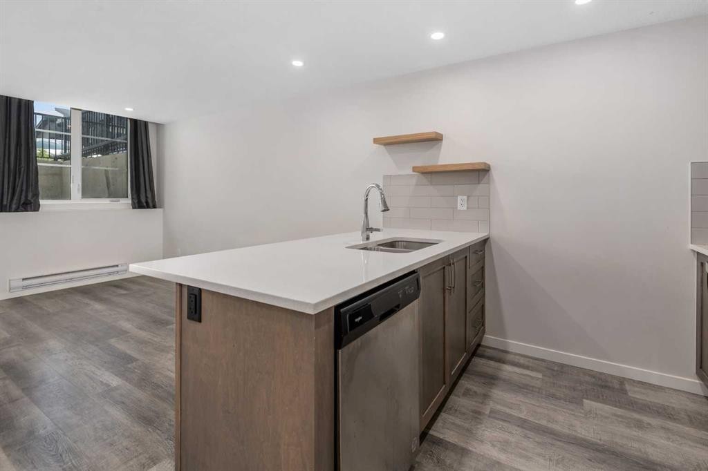 









260


Rowley

Way Northwest, 108,
Calgary,




AB
T3L 0H5

