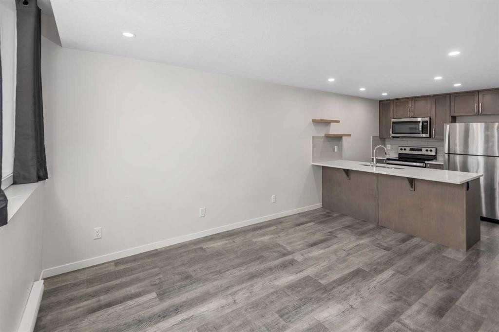 









260


Rowley

Way Northwest, 108,
Calgary,




AB
T3L 0H5

