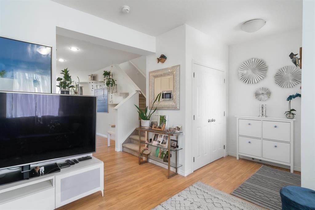 









1585


Legacy

Circle Southeast,
Calgary,




AB
T2x 2c3

