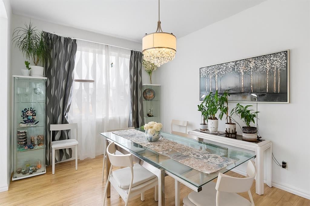 









1585


Legacy

Circle Southeast,
Calgary,




AB
T2x 2c3

