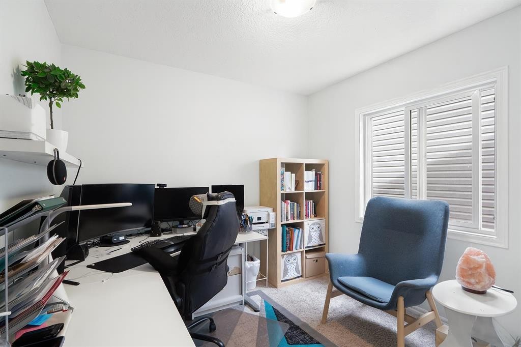









1585


Legacy

Circle Southeast,
Calgary,




AB
T2x 2c3

