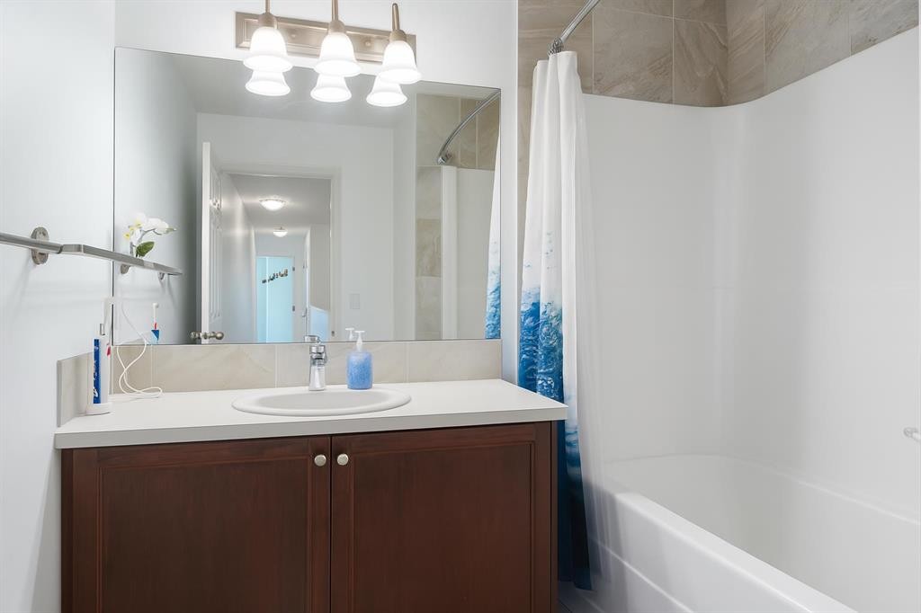 









1585


Legacy

Circle Southeast,
Calgary,




AB
T2x 2c3

