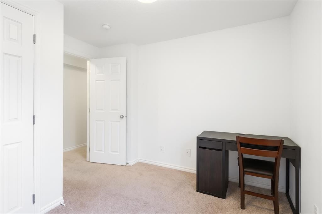 









1585


Legacy

Circle Southeast,
Calgary,




AB
T2x 2c3

