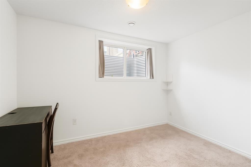 









1585


Legacy

Circle Southeast,
Calgary,




AB
T2x 2c3


