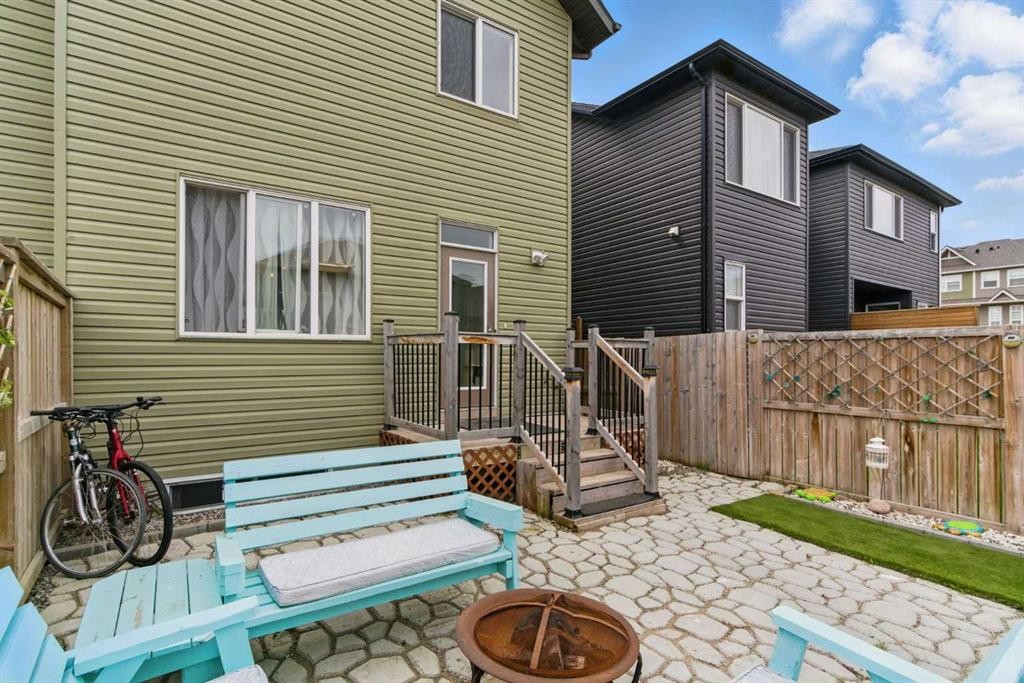 









1585


Legacy

Circle Southeast,
Calgary,




AB
T2x 2c3

