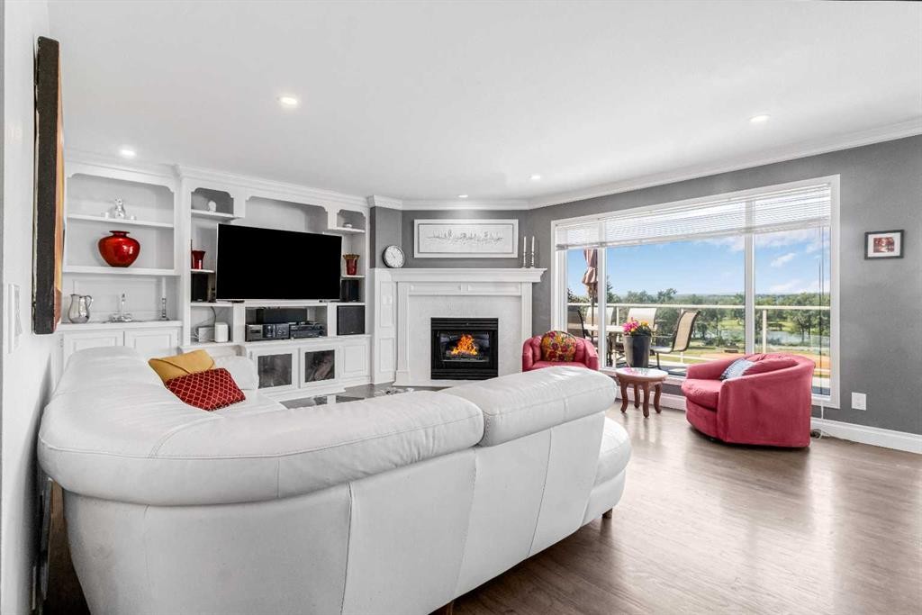 









197


Douglas Park

Boulevard Southeast,
Calgary,




AB
T2Z 2N3

