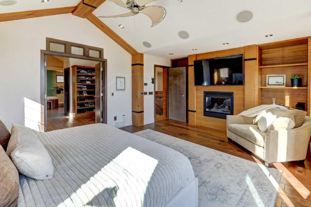 









738


Crescent

Road Northwest,
Calgary,




AB
T2M 4A7

