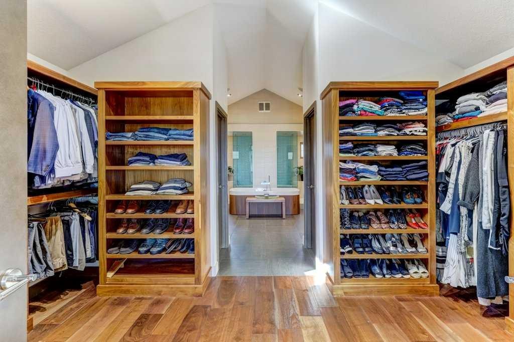 









738


Crescent

Road Northwest,
Calgary,




AB
T2M 4A7

