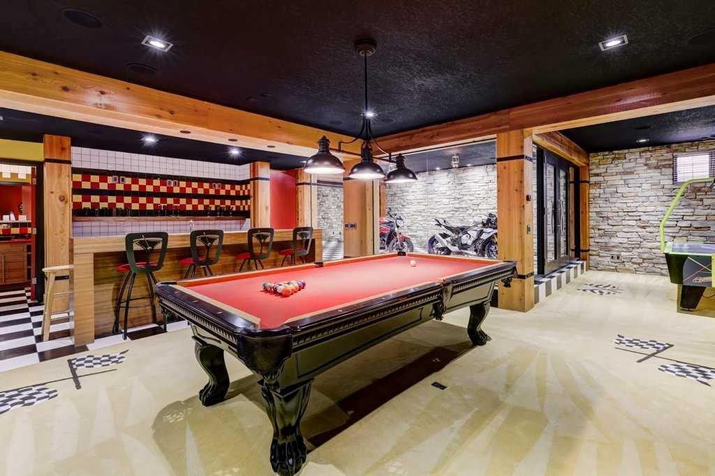 









738


Crescent

Road Northwest,
Calgary,




AB
T2M 4A7

