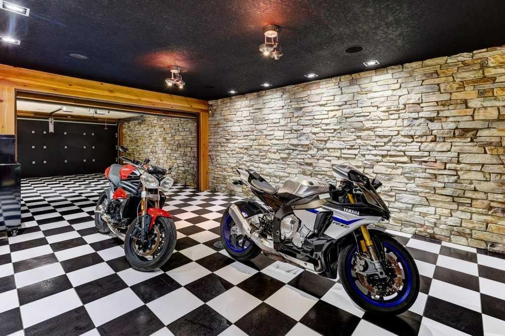 









738


Crescent

Road Northwest,
Calgary,




AB
T2M 4A7

