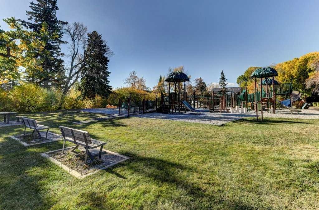 









738


Crescent

Road Northwest,
Calgary,




AB
T2M 4A7

