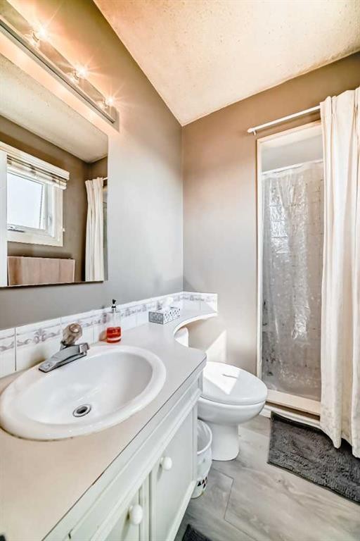 









32


Radcliffe

Bay Southeast,
Calgary,




AB
T2A 6B3

