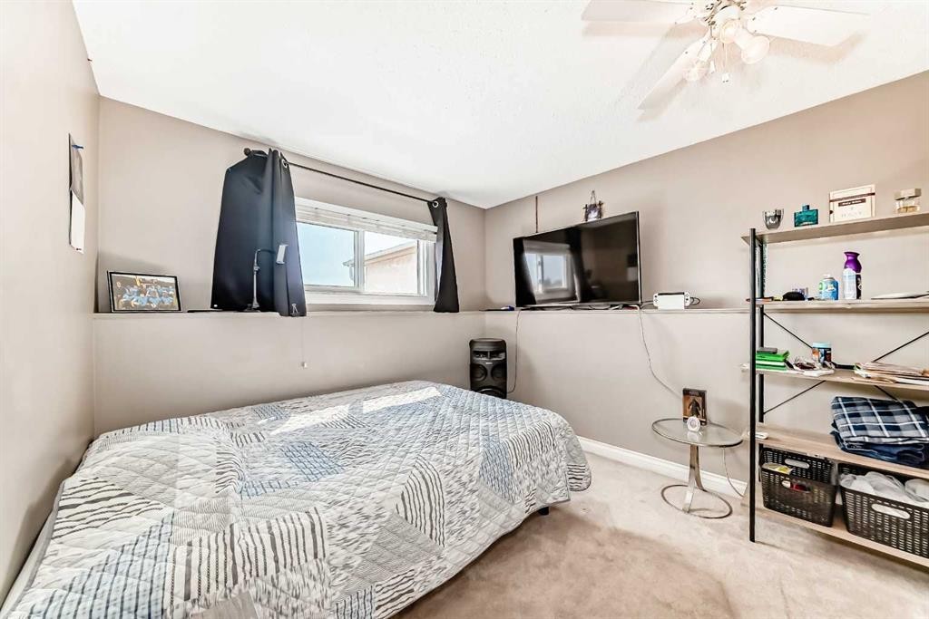 









32


Radcliffe

Bay Southeast,
Calgary,




AB
T2A 6B3

