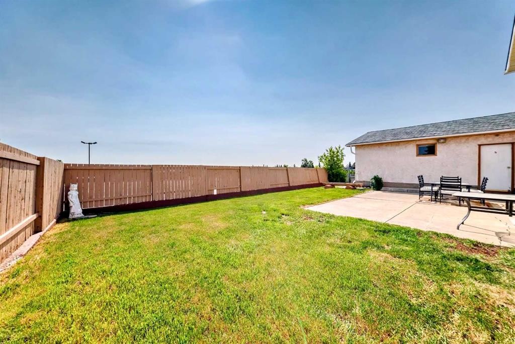 









32


Radcliffe

Bay Southeast,
Calgary,




AB
T2A 6B3

