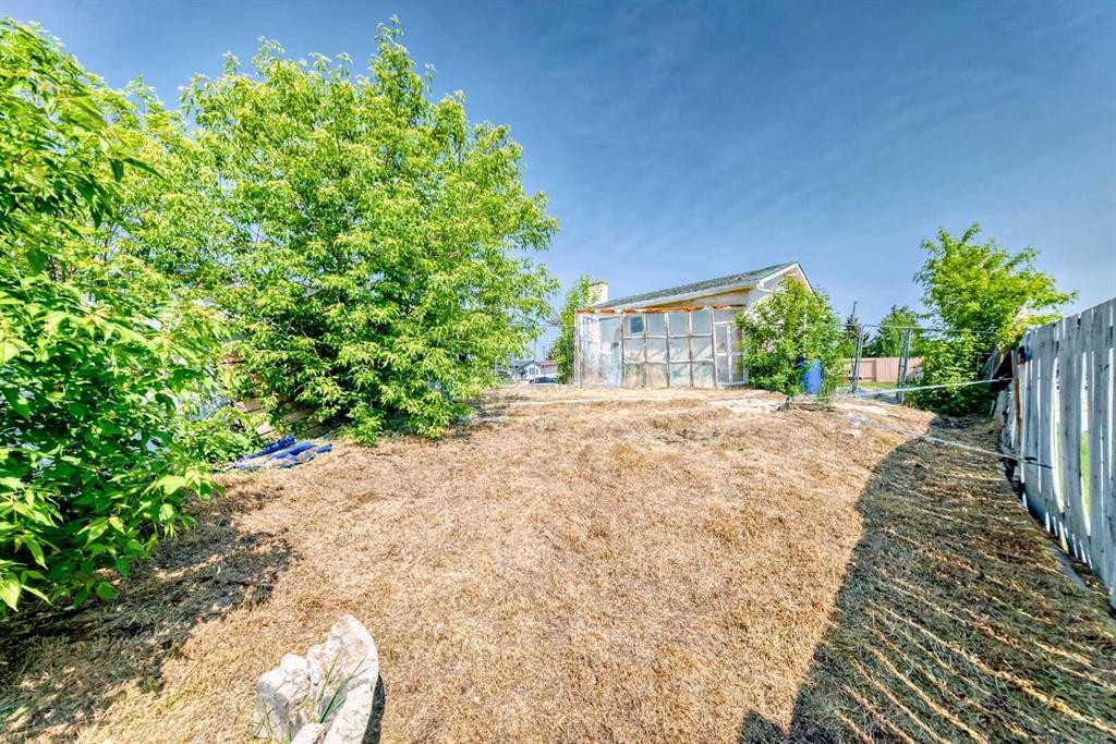 









32


Radcliffe

Bay Southeast,
Calgary,




AB
T2A 6B3


