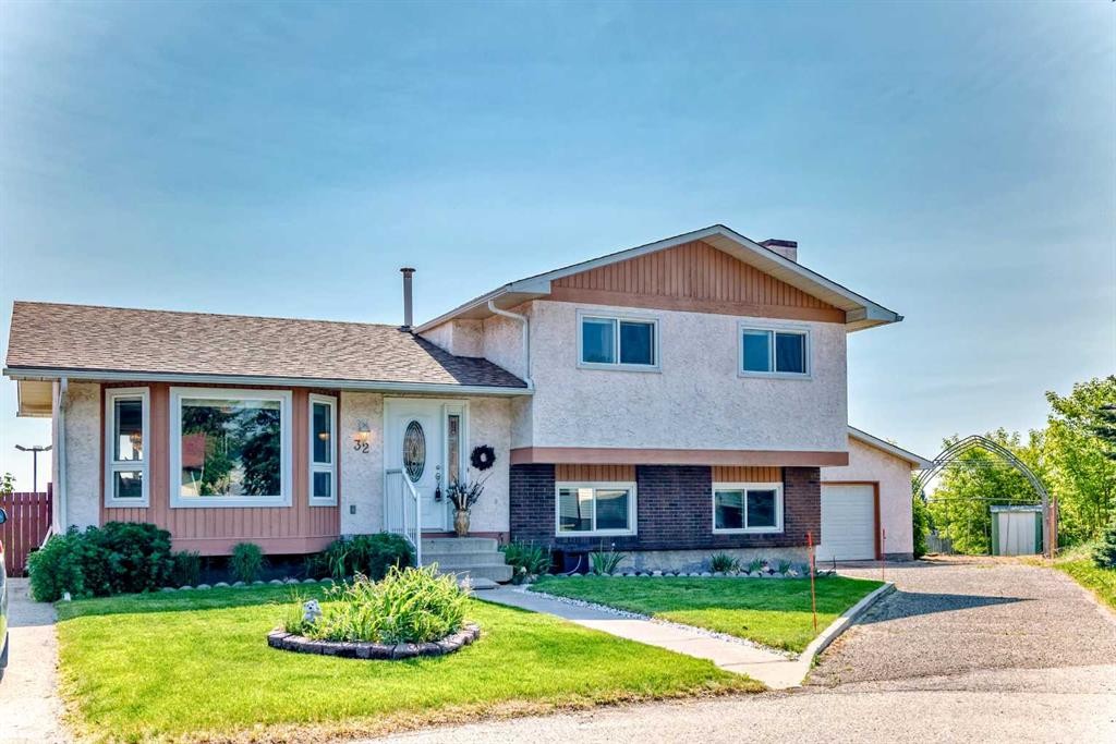 









32


Radcliffe

Bay Southeast,
Calgary,




AB
T2A 6B3

