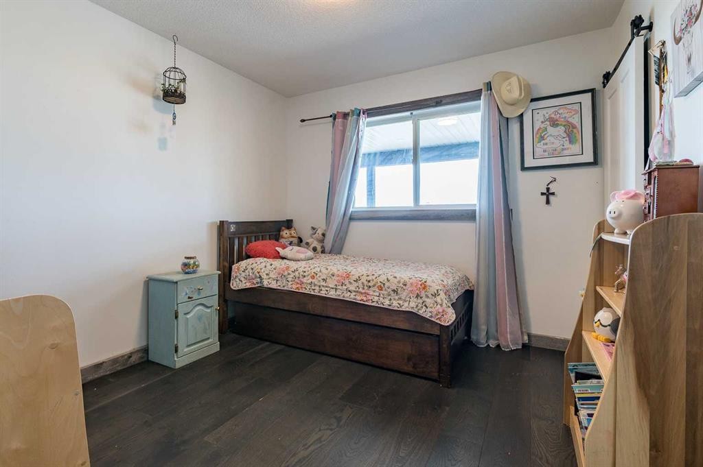









482154


176

Street West,
Rural Foothills County,




AB
T1S 1A1


