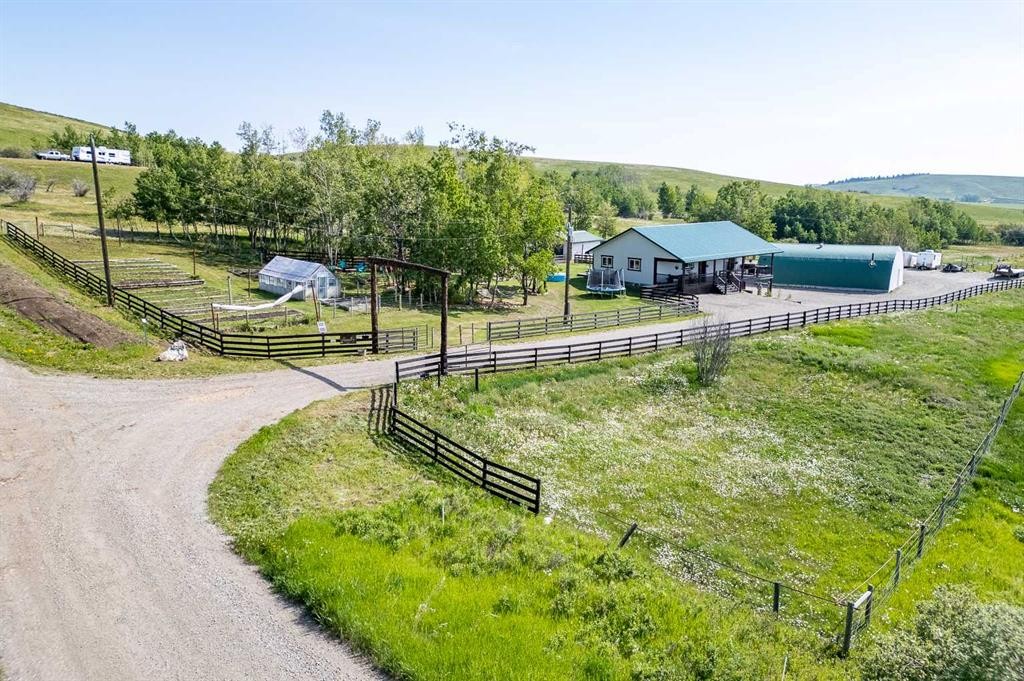 









482154


176

Street West,
Rural Foothills County,




AB
T1S 1A1

