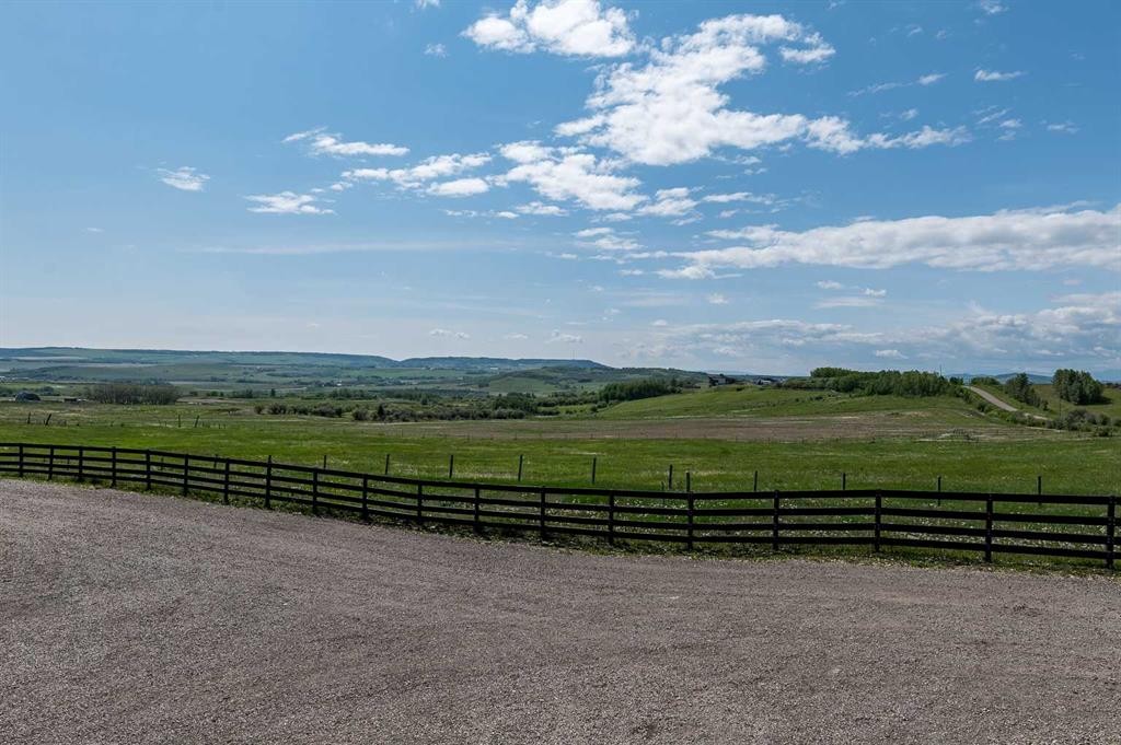 









482154


176

Street West,
Rural Foothills County,




AB
T1S 1A1

