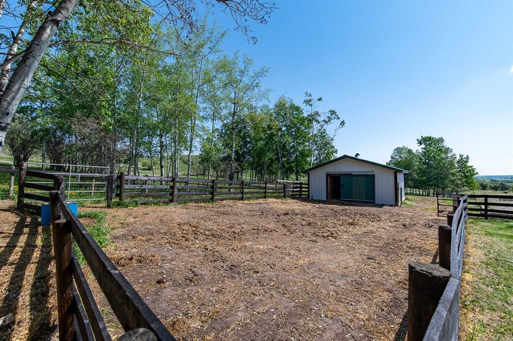 









482154


176

Street West,
Rural Foothills County,




AB
T1S 1A1

