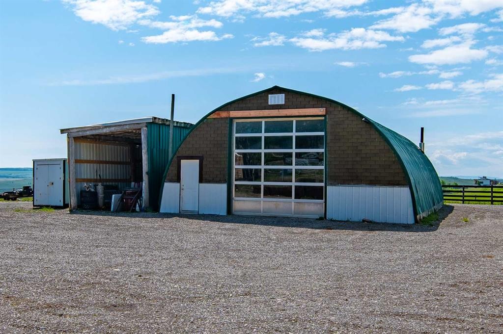 









482154


176

Street West,
Rural Foothills County,




AB
T1S 1A1

