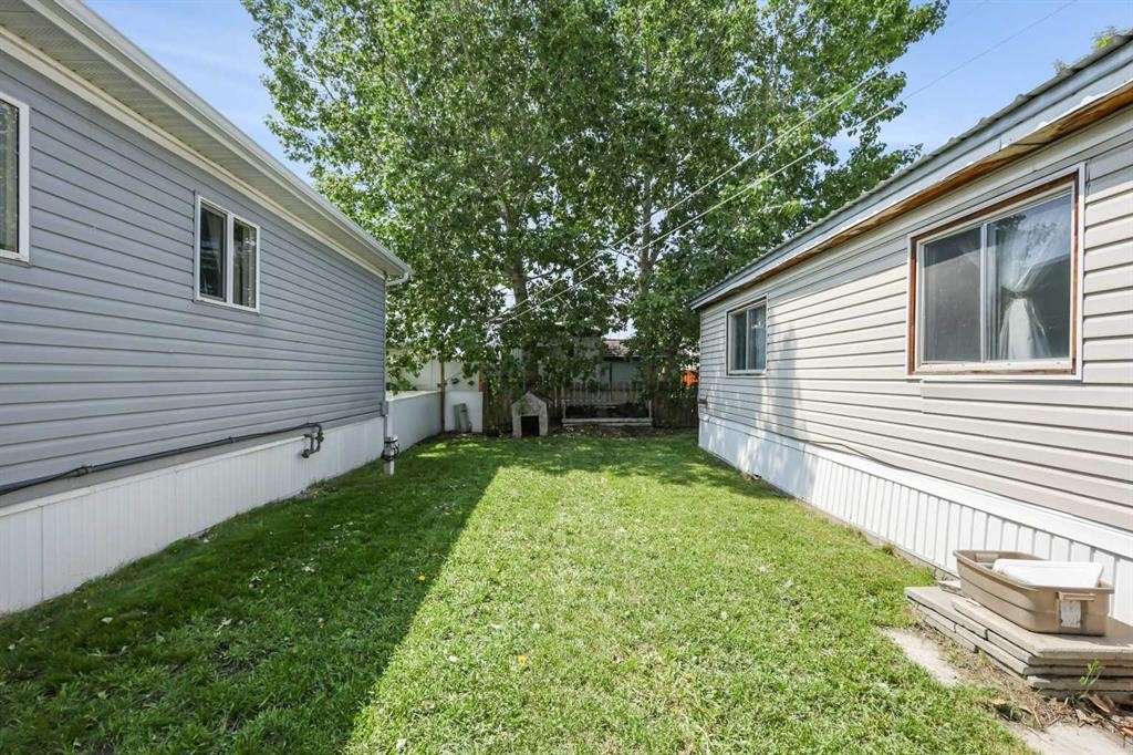 









6220


17

Avenue Southeast, 244,
Calgary,




AB
T2A 0W6

