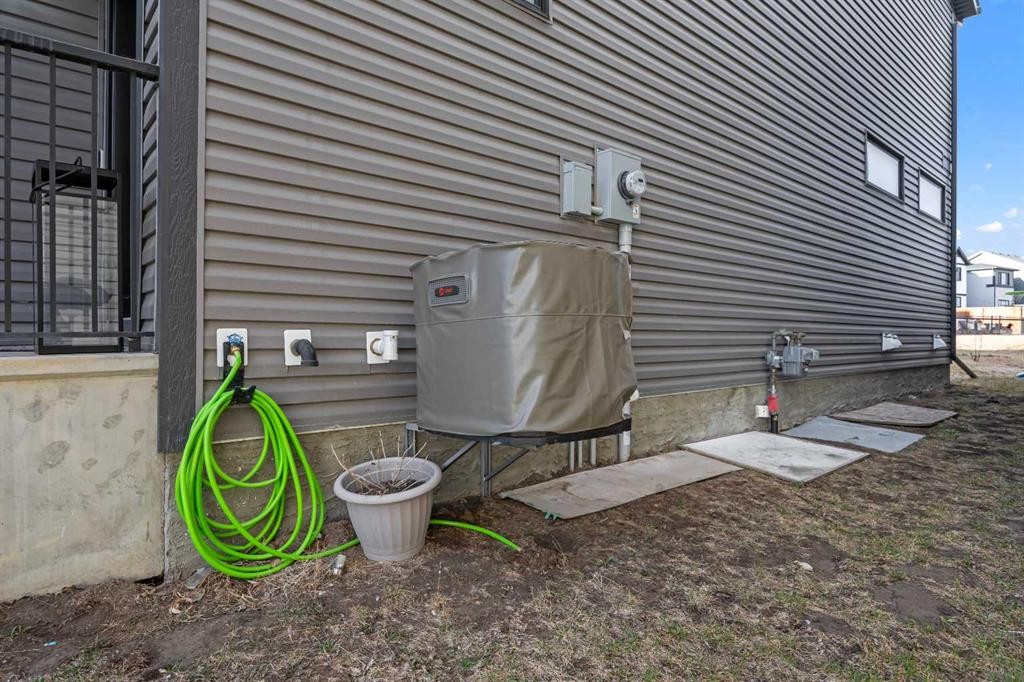 









36


Seton

Gardens Southeast,
Calgary,




AB
T3M2Y5

