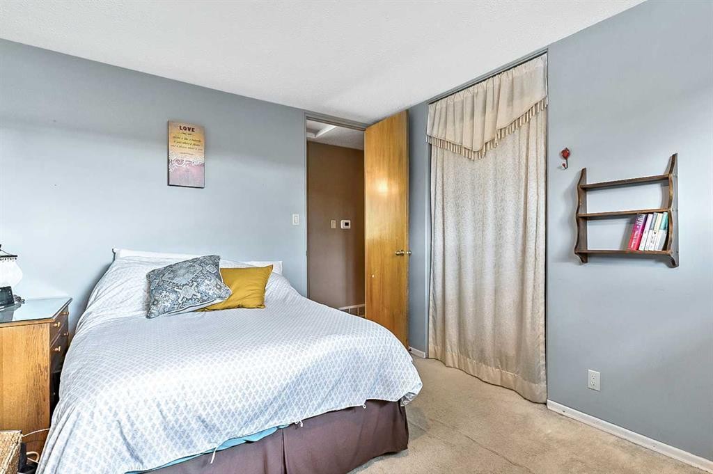 









2628


Lionel

Crescent Southwest,
Calgary,




AB
T3E6B1

