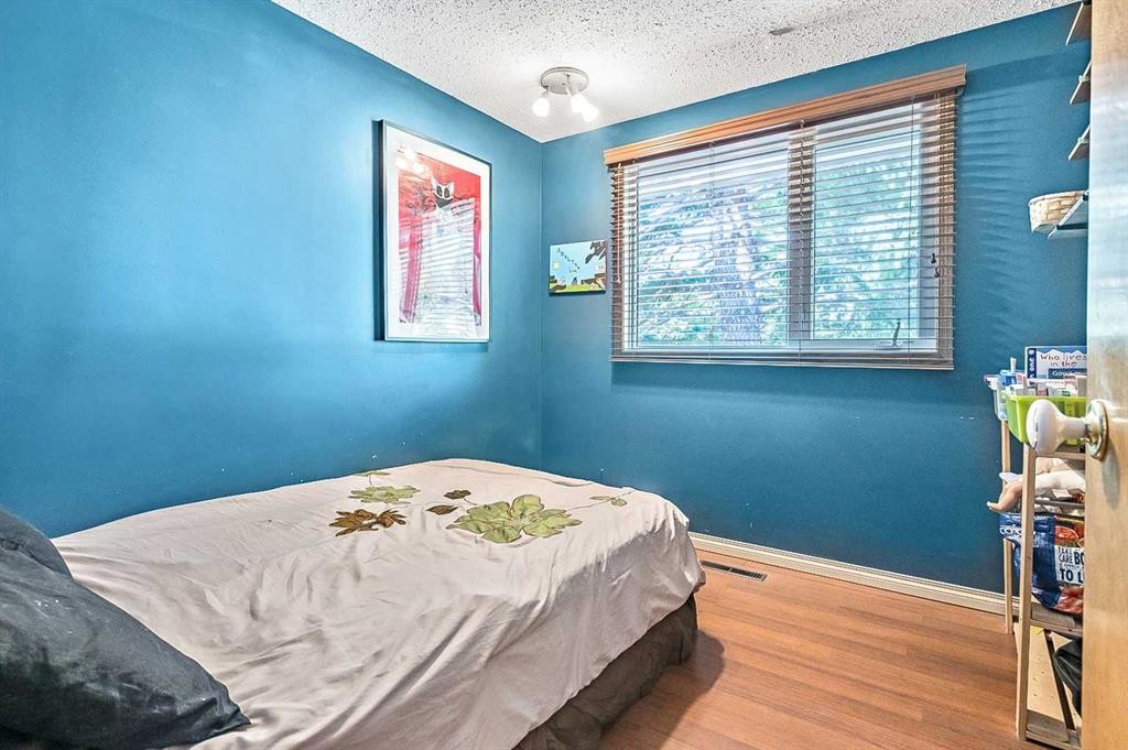 









2628


Lionel

Crescent Southwest,
Calgary,




AB
T3E6B1

