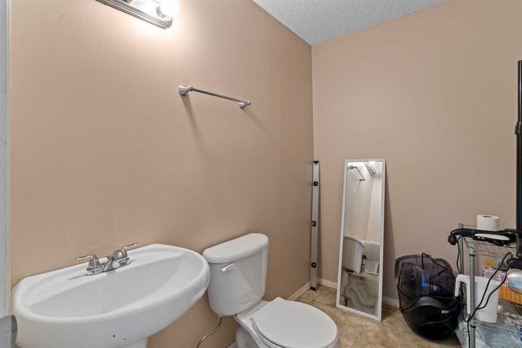 









64


Citadel Meadow

Gardens Northwest,
Calgary,




AB
T3G5N4

