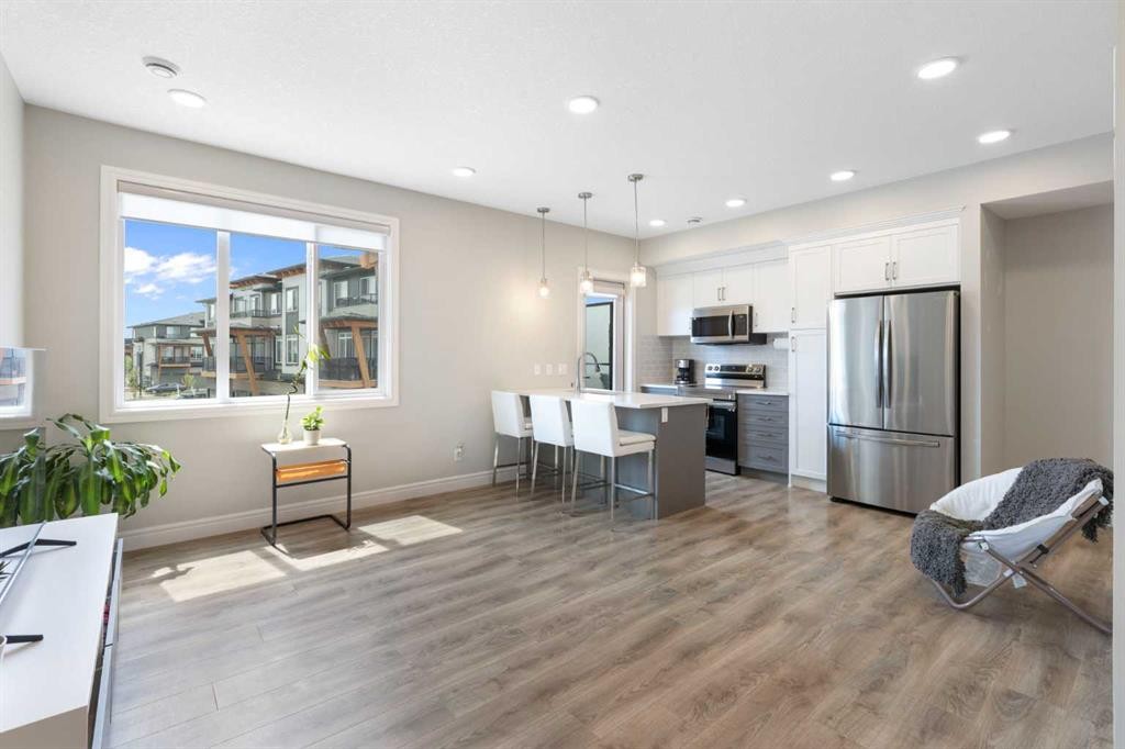 









10060


46

Street Northeast, 209,
Calgary,




AB
T3J 2H8

