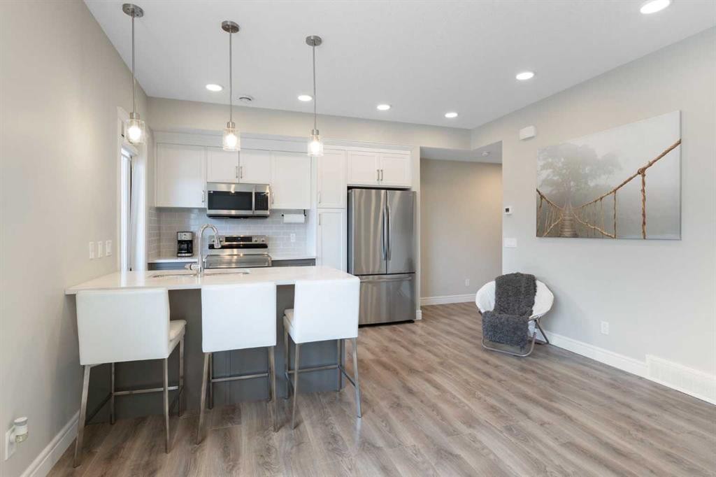 









10060


46

Street Northeast, 209,
Calgary,




AB
T3J 2H8

