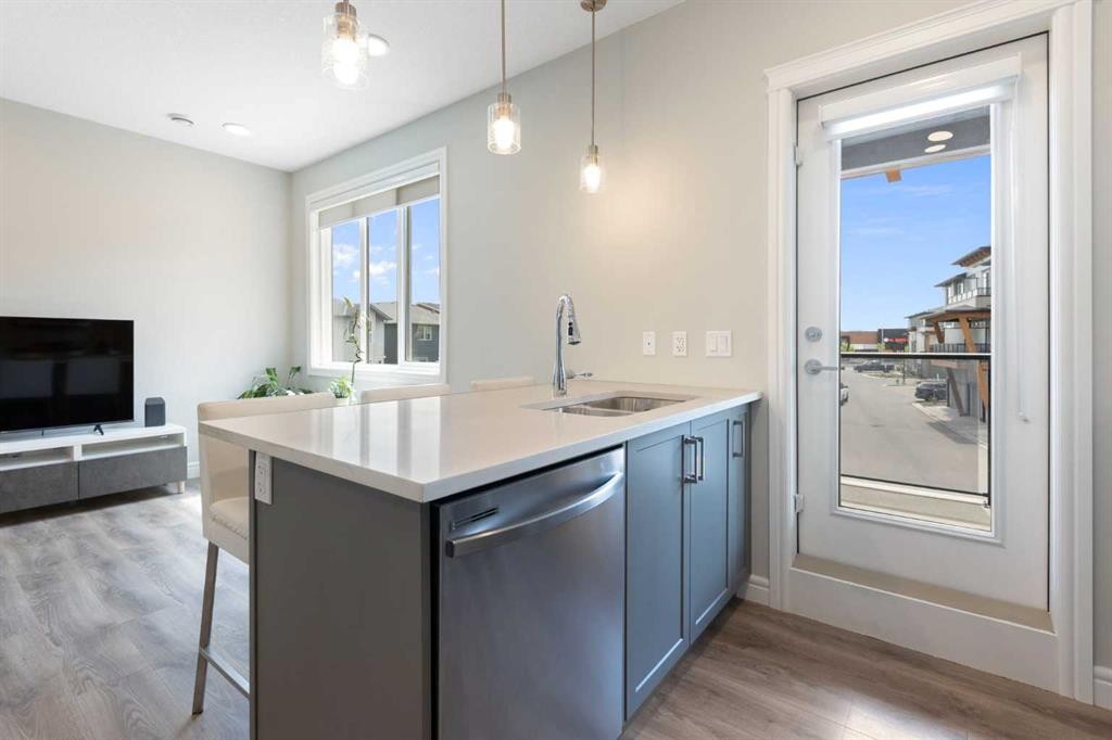 









10060


46

Street Northeast, 209,
Calgary,




AB
T3J 2H8

