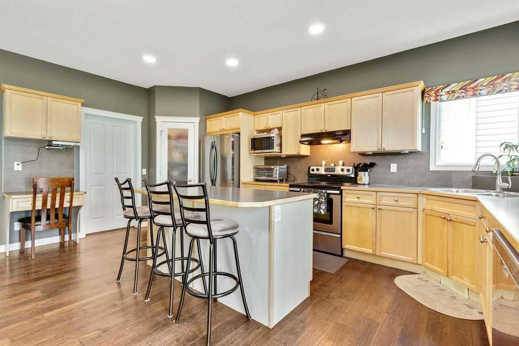 









200


Westland

Street,
Okotoks,




AB
T1S 2L3


