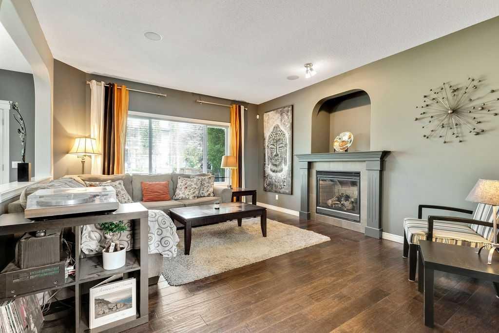 









200


Westland

Street,
Okotoks,




AB
T1S 2L3

