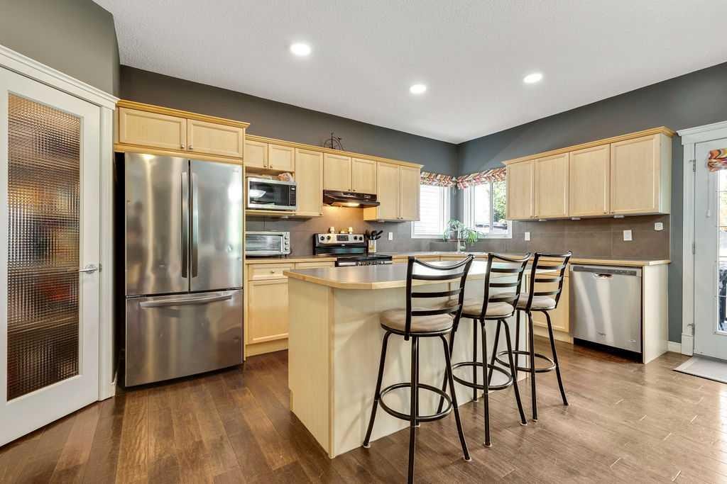 









200


Westland

Street,
Okotoks,




AB
T1S 2L3

