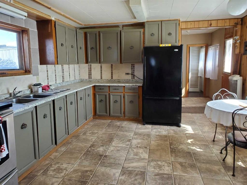 









142043B


RR254

,
Rural Willow Creek No. 26, M.D. of,




AB
T0L 1Z0

