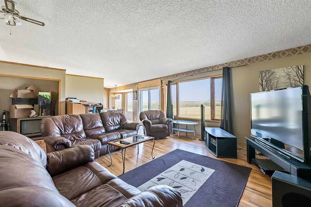 









274128


320

Street East, 200,
Rural Foothills County,




AB
T0L 0J0

