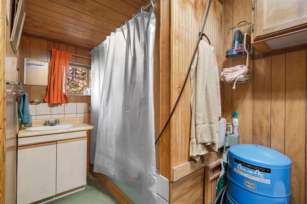 









282226


Range Road 54A

,
Rural Rocky View County,




AB
T4C 2W1

