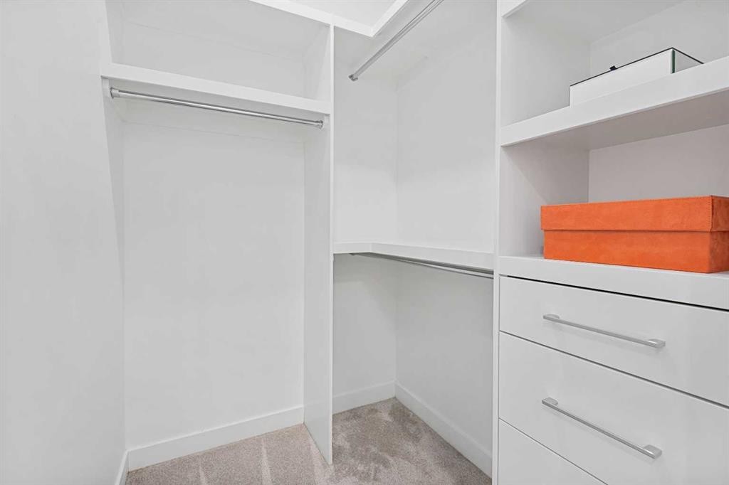 









1523


20

Avenue Northwest, 2,
Calgary,




AB
T2M 1G7

