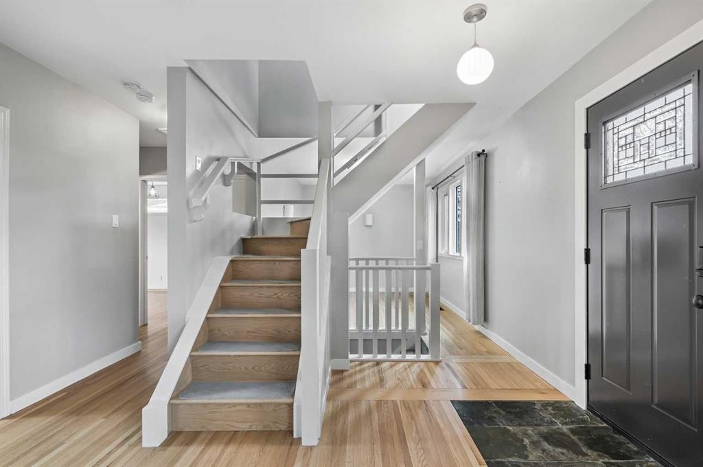 









4936


Worcester

Drive Southwest,
Calgary,




AB
T3C 3L6

