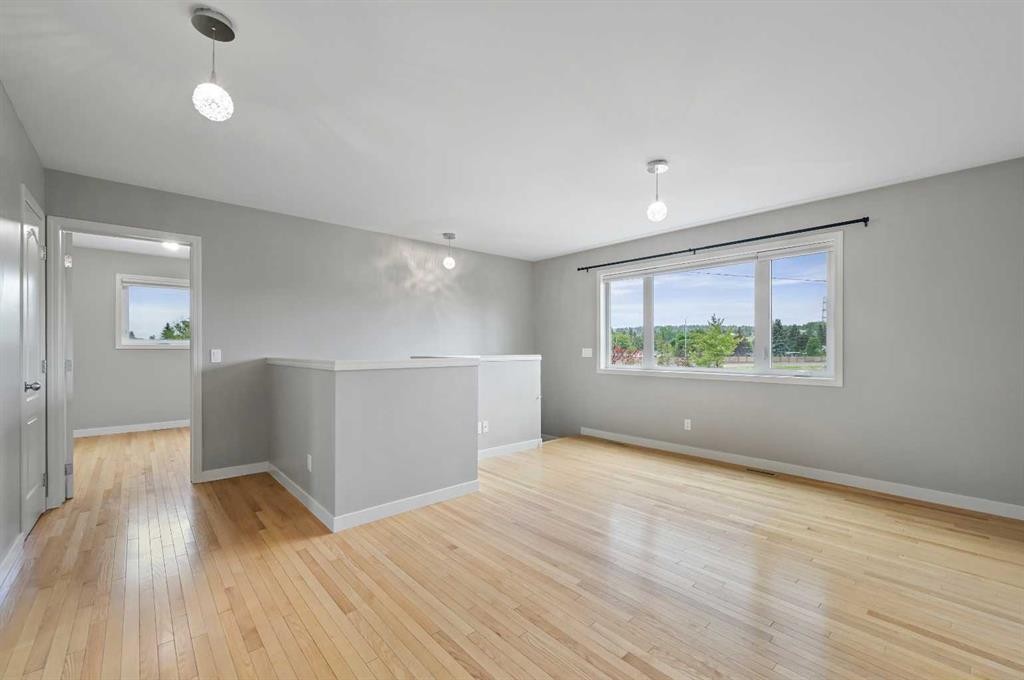 









4936


Worcester

Drive Southwest,
Calgary,




AB
T3C 3L6

