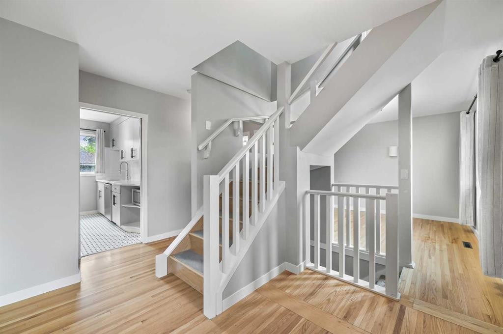 









4936


Worcester

Drive Southwest,
Calgary,




AB
T3C 3L6

