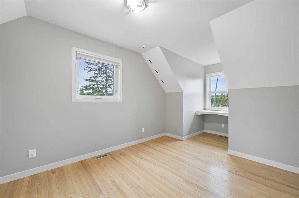 









4936


Worcester

Drive Southwest,
Calgary,




AB
T3C 3L6

