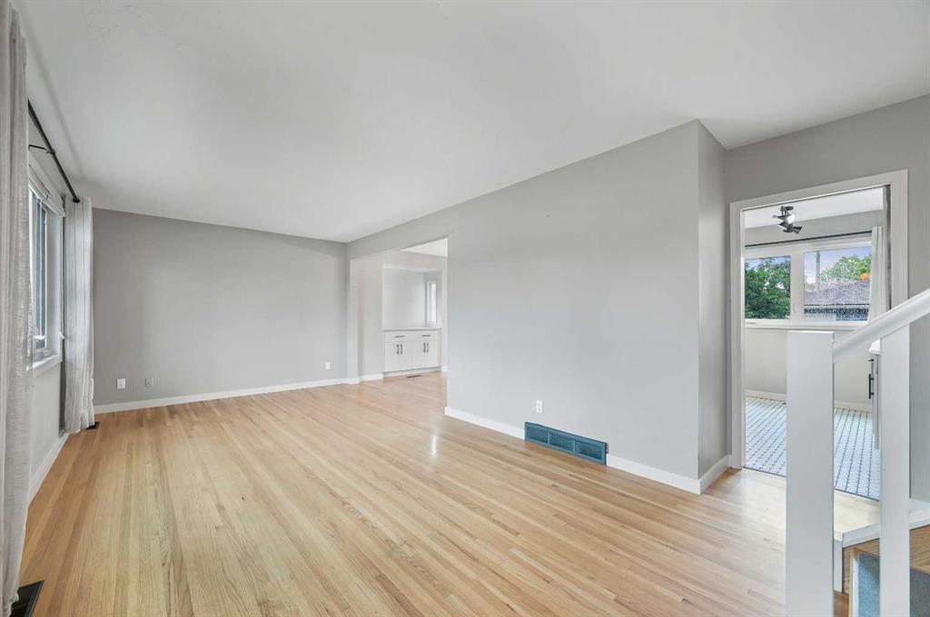 









4936


Worcester

Drive Southwest,
Calgary,




AB
T3C 3L6

