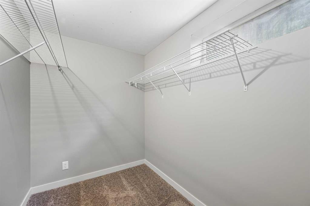 









4936


Worcester

Drive Southwest,
Calgary,




AB
T3C 3L6

