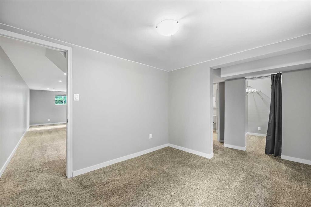 









4936


Worcester

Drive Southwest,
Calgary,




AB
T3C 3L6

